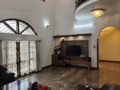 Living Room Image of 4000 Sq.ft 5 BHK Independent House for rent in Kadri Mangalore for Rs. 120000