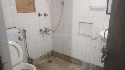 Image of 1100 Sq.ft 2 BHK Apartment / Flat for rent in Pink Apartments, Sector 18 Dwarka, New Delhi for Rs. 28000