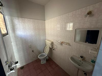 Bathroom Image of 1200 Sq.ft 3 BHK Independent House for rent in Bellandur Bengaluru for Rs. 45000