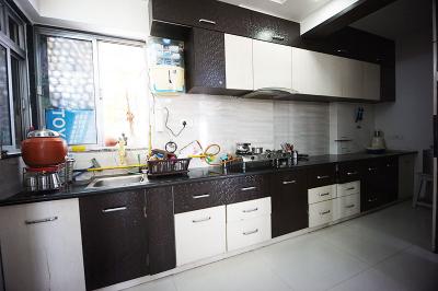 Kitchen Image of 1980 Sq.ft 3 BHK Apartment / Flat for sale in Akshar Pratham, Chandlodia Ahmedabad for Rs. 12000000