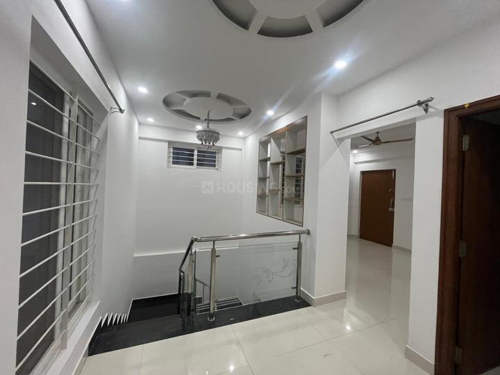 Creative Shree Main Image 1