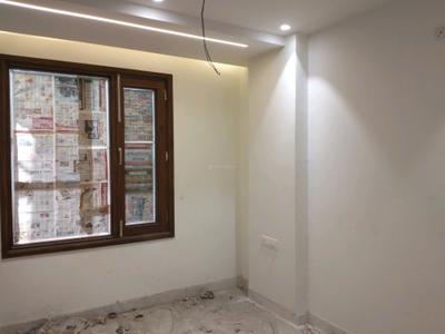 Bedroom Image of 950 Sq.ft 3 BHK Builder Floor for sale in Shalimar Bagh New Delhi for Rs. 15000000