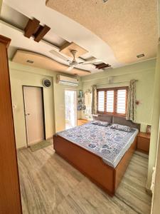 Bedroom Image of 1200 Sq.ft 2 BHK Apartment / Flat for sale in Thaltej Ahmedabad for Rs. 7200000