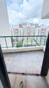 Balcony Image of 1600 Sq.ft 3 BHK Apartment / Flat for sale in Magarpatta Roystonea, Magarpatta City Pune for Rs. 29000000