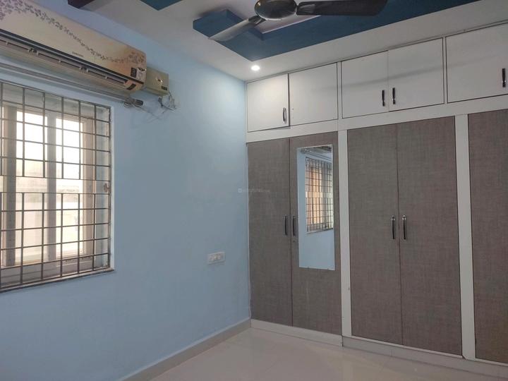 TR RENTALS Bedroom 1