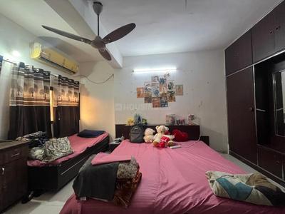 Bedroom Image of SAKHI NIVAS GIRLS PG  in Navrangpura, Ahmedabad