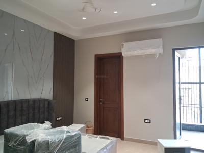 Bedroom Image of 1800 Sq.ft 3 BHK Builder Floor for sale in Kirti Nagar New Delhi for Rs. 40000000