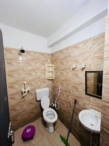 Bathroom Image of Shivay pg in Sector 66, Noida