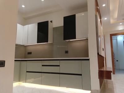 Kitchen Image of 2265 Sq.ft 4 BHK Builder Floor for sale in Emerald Crest 1, Sector 107 Noida for Rs. 13590000