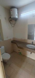 Bathroom Image of 1650 Sq.ft 3 BHK Apartment / Flat for sale in Sector 78 Gurgaon for Rs. 16000000