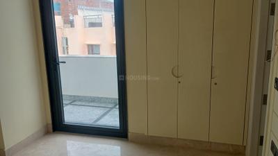 Bedroom Image of 1800 Sq.ft 3 BHK Builder Floor for sale in Kailash Colony New Delhi for Rs. 52500000