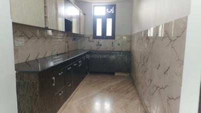 Kitchen Image of 1800 Sq.ft 3 BHK Builder Floor for rent in Sector 46 Noida for Rs. 45000