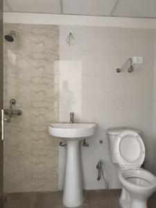 Bedroom One Image of 1100 Sq.ft 2 BHK Apartment / Flat for rent in Amrapali Verona Heights, Noida Extension Greater Noida for Rs. 16000