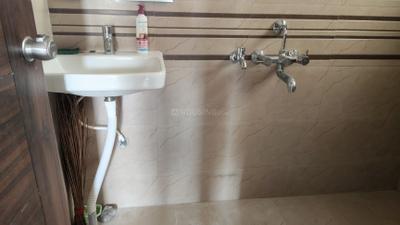 Bathroom Image of 540 Sq.ft 1 BHK Apartment / Flat for rent in Swamiraj Swami Kalash, Undri Pune for Rs. 14000