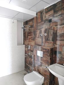 Common Bathroom Image of 1721 Sq.ft 4 BHK Apartment / Flat for sale in Emerald Heights, Sector 88 Faridabad for Rs. 19500000
