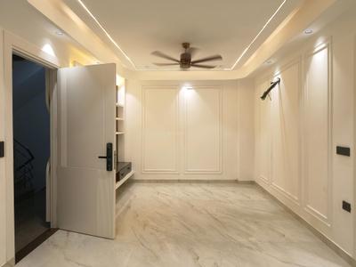 Living Room Image of 2200 Sq.ft 4 BHK Builder Floor for sale in Vaishali Ghaziabad for Rs. 32500000