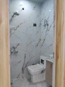 Common Bathroom Image of 900 Sq.ft 2 BHK Builder Floor for sale in Indirapuram Ghaziabad for Rs. 6100000