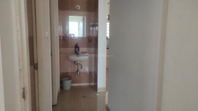 Bathroom Image of 700 Sq.ft 1 BHK Apartment / Flat for sale in Amanora Trendy Homes, Hadapsar Pune for Rs. 8200000