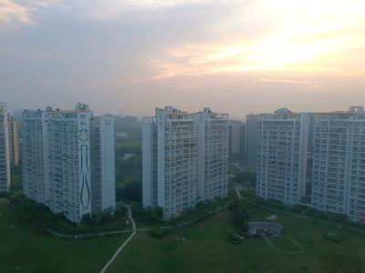 Building Image of 6000 Sq.ft 4 BHK Apartment / Flat for sale in Central Park Resorts, Sector 48 Gurgaon for Rs. 160000000
