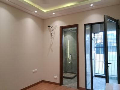 Bedroom Image of 1350 Sq.ft 3 BHK Builder Floor for sale in Paschim Vihar New Delhi for Rs. 27000000