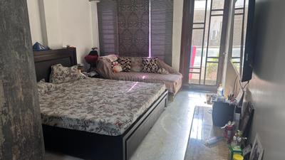 Bedroom Image of 1800 Sq.ft 3 BHK Builder Floor for sale in Mansarover Garden New Delhi for Rs. 18000000