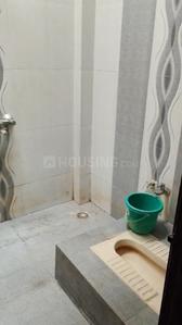 Bathroom Image of 1000 Sq.ft 2 BHK Builder Floor for rent in Treasure Fantasy, Rau Indore for Rs. 13000