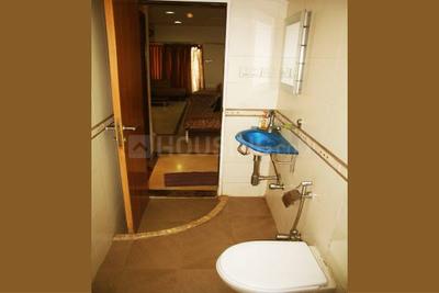 Bathroom Image of 2564 Sq.ft 4 BHK Apartment / Flat for sale in Lokhandwala Minerva, Worli Mumbai for Rs. 160000000