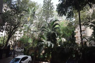 Image of 1200 Sq.ft 2 BHK Apartment / Flat for sale in Malabar Hill, Mumbai for Rs. 70000000