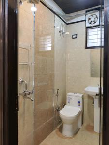 Common Bathroom Image of 1100 Sq.ft 3 BHK Builder Floor for sale in Indirapuram Ghaziabad for Rs. 9500000