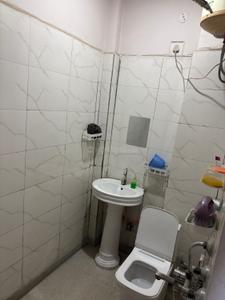 Bathroom Image of 900 Sq.ft 2 BHK Independent House for rent in Sector 4 Gurgaon for Rs. 17000