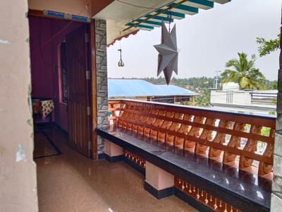 Balcony Image of 1000 Sq.ft 2 BHK Builder Floor for rent in Vazhottukonam Thiruvananthapuram for Rs. 15000