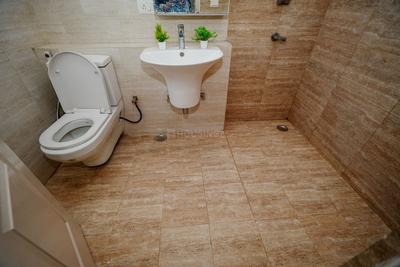 Bathroom Image of 1900 Sq.ft 3 BHK Apartment / Flat for sale in Shree Vardhman Victoria, Sector 70 Gurgaon for Rs. 23000000