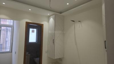 Bedroom Image of 950 Sq.ft 3 BHK Builder Floor for sale in Paschim Vihar New Delhi for Rs. 17500000
