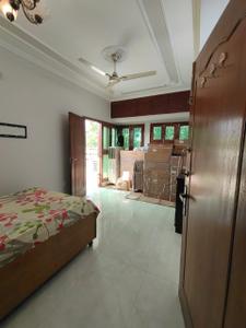 Bedroom Image of 780 Sq.ft 1 BHK Apartment / Flat for rent in DDA Flats Sarita Vihar, Sarita Vihar New Delhi for Rs. 28500