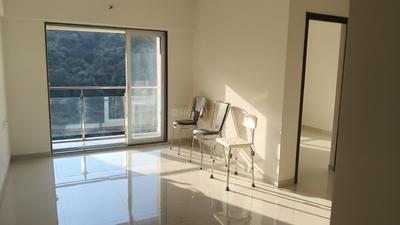 Living Room Image of 900 Sq.ft 2 BHK Apartment / Flat for sale in Squarefeet Mahavir Square, Thane West Thane for Rs. 14500000
