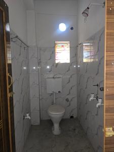 Bathroom Image of 900 Sq.ft 2 BHK Apartment / Flat for sale in Kalikapur, EM Bypass Kolkata for Rs. 3600000