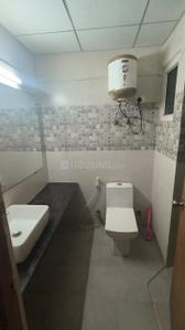 Bathroom Image of 435 Sq.ft 1 RK Apartment / Flat for rent in Paramount Pine And Oak Studio, Surajpur Greater Noida for Rs. 15000