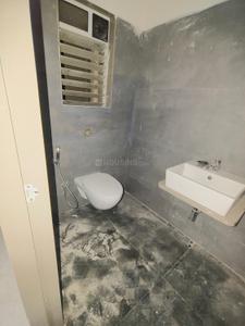 Bathroom Image of 1250 Sq.ft 3 BHK Apartment / Flat for rent in Santacruz East Mumbai for Rs. 110000