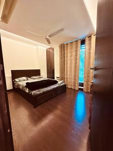 Bedroom Image of 1800 Sq.ft 3 BHK Builder Floor for sale in Gulmohar Park New Delhi for Rs. 60000000