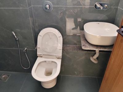 Bedroom Two Image of 1000 Sq.ft 2 BHK Apartment / Flat for sale in Sarjan Setu Altezza, Tragad Ahmedabad for Rs. 6500000
