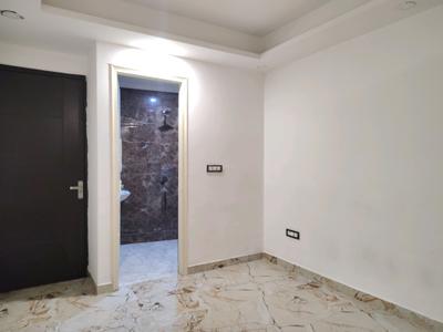 Bedroom Image of 1800 Sq.ft 3 BHK Builder Floor for sale in Freedom Fighters Enclave New Delhi for Rs. 11500000