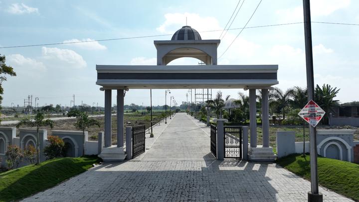 Super Corridor Main Image 1