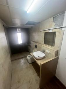 Bathroom Image of 3432 Sq.ft 4 BHK Apartment / Flat for sale in Adi Opus, Prahlad Nagar Ahmedabad for Rs. 27000000