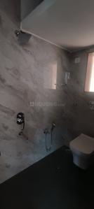 Bathroom Image of 1000 Sq.ft 2 BHK Apartment / Flat for rent in Creek Edge, Thakurli Thane for Rs. 27000