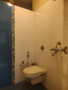 Common Bathroom One Image of 1820 Sq.ft 4.5 BHK Apartment / Flat for sale in Hiranandani Estate Thane for Rs. 25000000