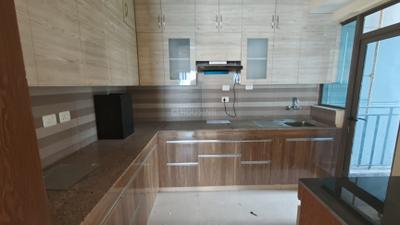 Kitchen Image of 2355 Sq.ft 4 BHK Apartment / Flat for sale in Paras Dews, Sector 106 Gurgaon for Rs. 22000000