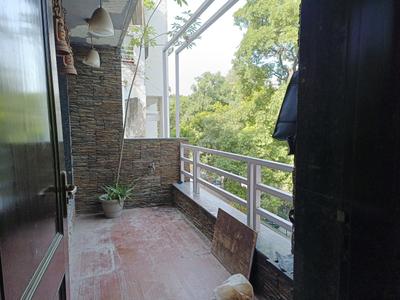 Living Room Image of 1800 Sq.ft 2 BHK Builder Floor for rent in Chittaranjan Park New Delhi for Rs. 75000
