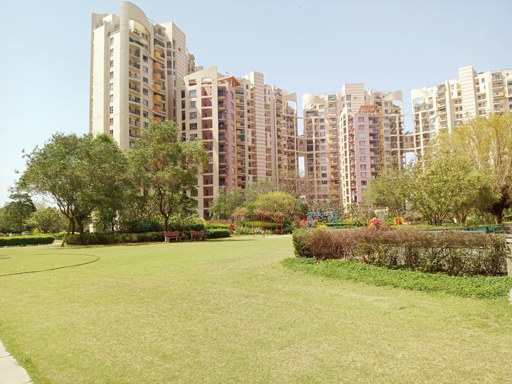 Unitech The Close South Main Image 1