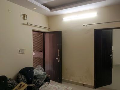 Living Room Image of 650 Sq.ft 2 BHK Apartment / Flat for rent in Pitampura New Delhi for Rs. 30500