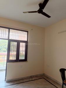 Bedroom Image of 1750 Sq.ft 3 BHK Builder Floor for rent in Sector 71 Noida for Rs. 32000